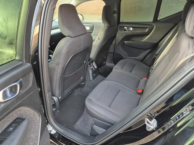 Volvo XC40 1.5 T4 Recharge Inscription Expression LED Camera Stoelverwarming Stuurverwarming 18 Inch