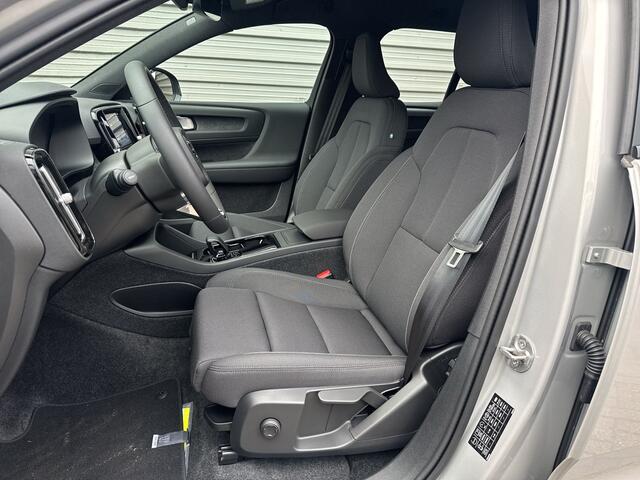 Volvo XC40 Single Motor Extended Range Plus 82 kWh / uit voorraad leverbaar / Speciale showroom aanbieding / ¤ 7392 voordeel /