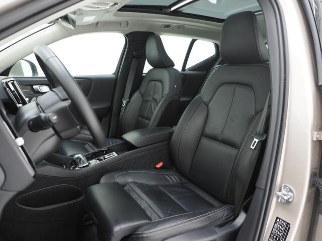 Volvo XC40 1.5 T4 Recharge Ultimate Bright | Panoramadak | Pilot Assist | Harman/Kardon | 360 | Keyless