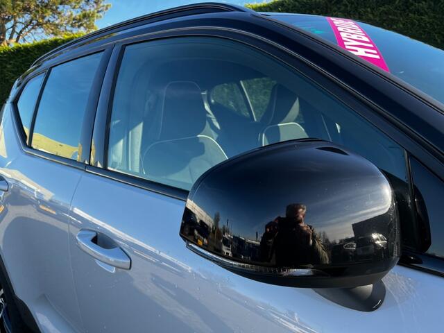 Volvo XC40 1.5 T5 R-design Expr. All-in prijs!