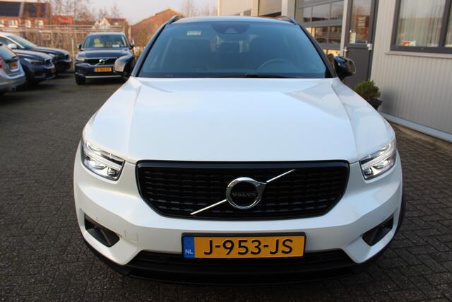 Volvo XC40 1.5 T2 R-Design Cam | Keyless | Blis