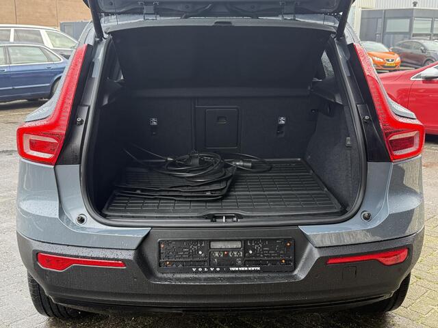 Volvo XC40 1.5 T4 Plug-in hybrid Plus Dark , Automaat , Adaptive Cruise , Pilot Assist , Leder , Stoel+Stuur+Achterbank Verwarmd , Harman/Kardon , Camera , Elek. verstelbare stoel met geheugen , Carplay , Navi , Bluetooth ,