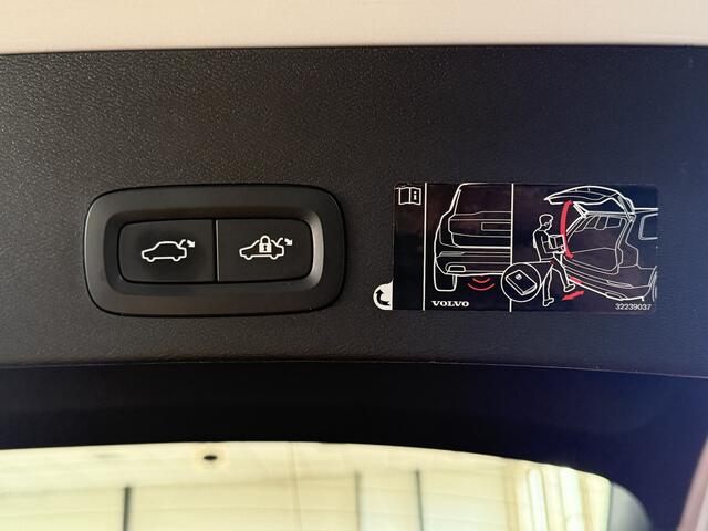 Volvo XC40 Recharge P8 AWD R-Design