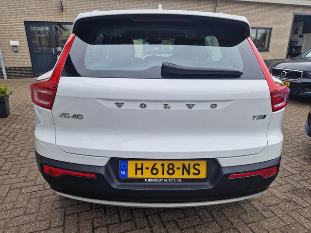 Volvo XC40 1.5 T5 Twin Engine Momentum Pro AUTOMAAT | NL Auto | Verw.stoelen