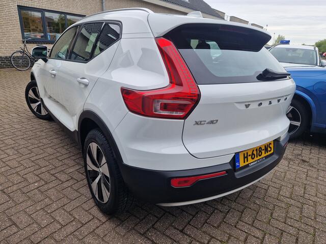 Volvo XC40 1.5 T5 Twin Engine Momentum Pro AUTOMAAT | NL Auto | Verw.stoelen