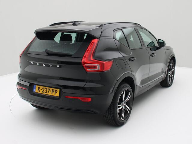 Volvo XC40 1.5 T2 R-Design Automaat 131pk