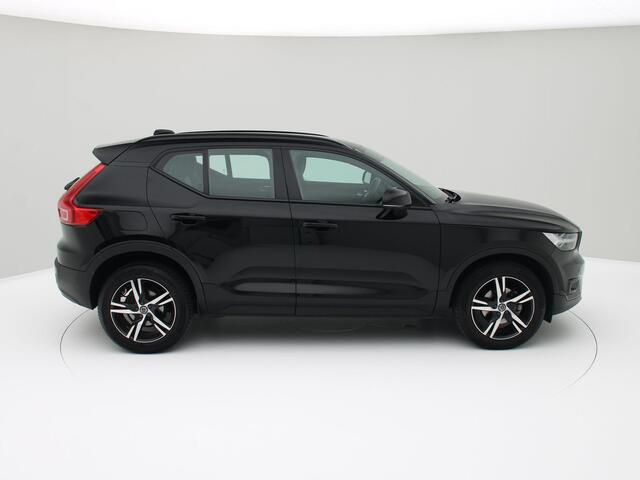 Volvo XC40 1.5 T2 R-Design Automaat 131pk