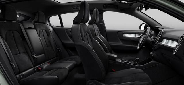 Volvo XC40 Single Motor Extended Range Plus 82 kWh | Parkeercamera