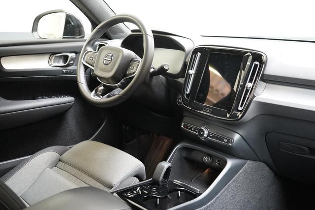 Volvo XC40 1.5 T5 263pk Plug-in hybrid Plus Bright | Memory | Navigatie | Stoelverwarming voor- en achter | Achteruitrijcamera