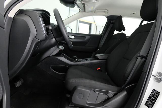 Volvo XC40 1.5 T2 Momentum Core | NAVI - CARPLAY | CLIMA | CRUISE |