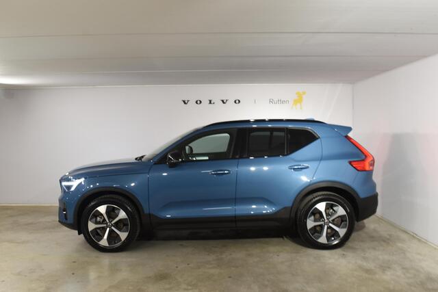 Volvo XC40 B4 211PK Automaat Plus Dark / Climate pack / Donker getint glas / 19'' velgen / Adaptieve cruise control / DAB+ / El. Achterklep