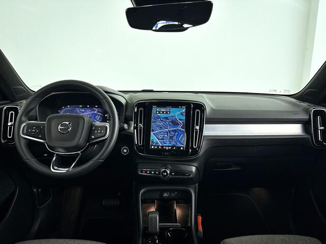 Volvo XC40 B4 Plus Dark | Trekhaak | Stoel- en stuurverwarming | Harman Kardon