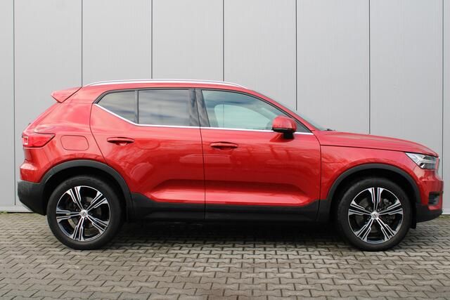 Volvo XC40 T4 Recharge Inscription | Leder | 19" velgen |