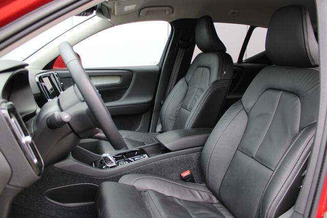 Volvo XC40 T4 Recharge Inscription | Leder | 19" velgen |