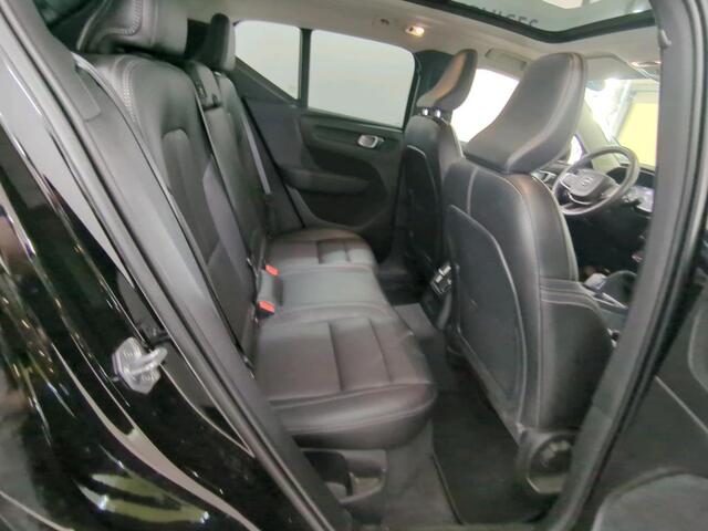 Volvo XC40 1.5 T4 Recharge Inscription Expression NL AUTO | CAMERA | TREKHAAK | LEDER | PANO |