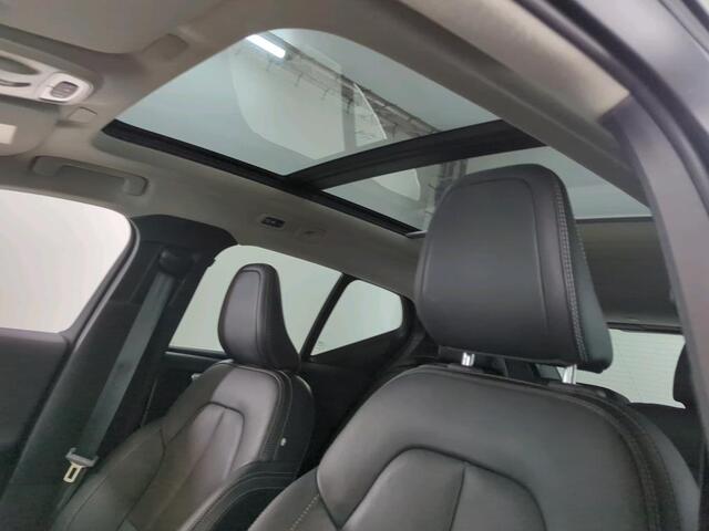 Volvo XC40 1.5 T4 Recharge Inscription Expression NL AUTO | CAMERA | TREKHAAK | LEDER | PANO |