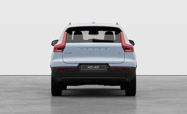 Volvo XC40 B4 211PK Automaat Plus Dark / Navigatie / Camera / Stuur-Stoelverwarming / Adaptieve Cruisecontrol / Harman Kardon / Elektrische best.stoel met geheugen / Connect Microtech-Nubuck / Extra getint glas