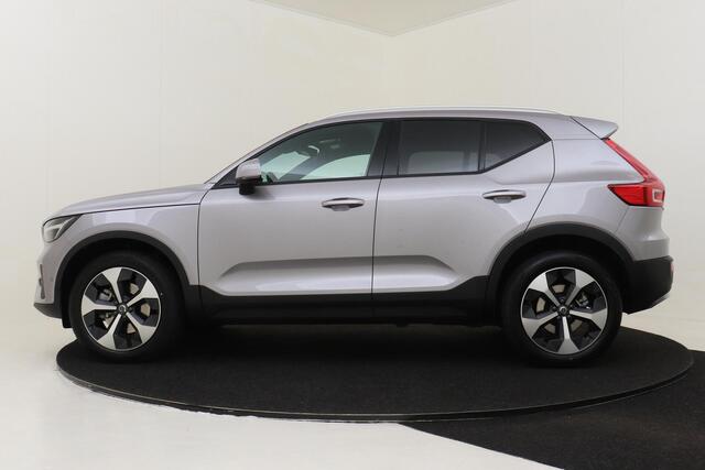 Volvo XC40 B3 (M-HYBRID) CORE -HARMAN/KARDON|BLIS|360°CAM|ADAP.CRUISE|PRIVACY.GLAS|19"