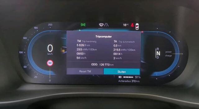 Volvo XC40 Recharge P8 AWD R-Design / Pdc.+Camera / 1/2 Leder / Stoel-Stuurverwarming / Navigatie /