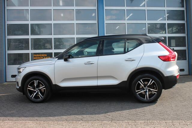 Volvo XC40 2.0 T4 AWD R-DESIGN Trekhaak afneembaar / stoel v en a incl stuurvw.