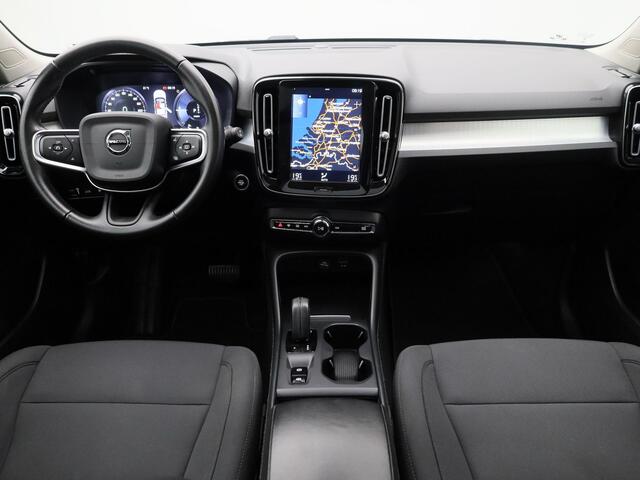 Volvo XC40 1.5 T4 Recharge Inscription Expression | PANO | CAMERA | KEYLESS