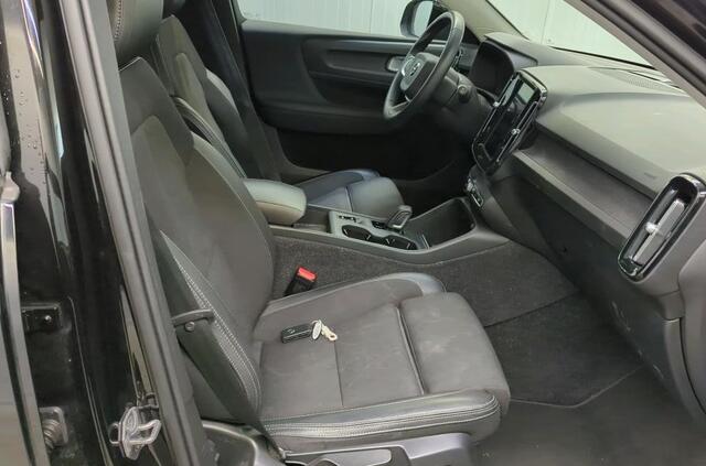 Volvo XC40 1.5 T5 Recharge 262 pk Momentum Pro Panoramadak Camera Parkeersensoren Navigatie Led Koplampen Plug In Hybride NL Auto 1e Eigenaar Lage Kilometerstand