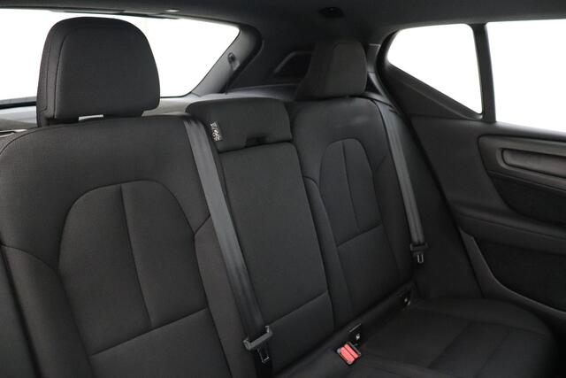 Volvo XC40 T3 AUT. MOMENTUM -PANO.DAK|HARMAN/KARDON|CAMERA|TREKHAAK|CRUISE