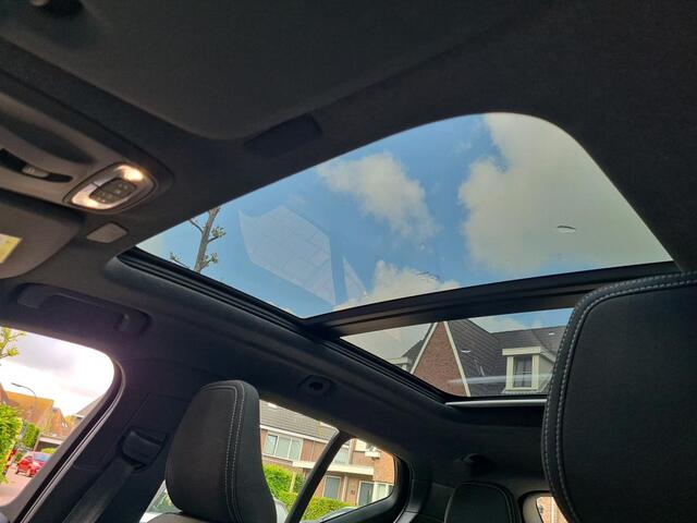 Volvo XC40 1.5 T4 Recharge R-Design Expression nl-auto | camera | panodak