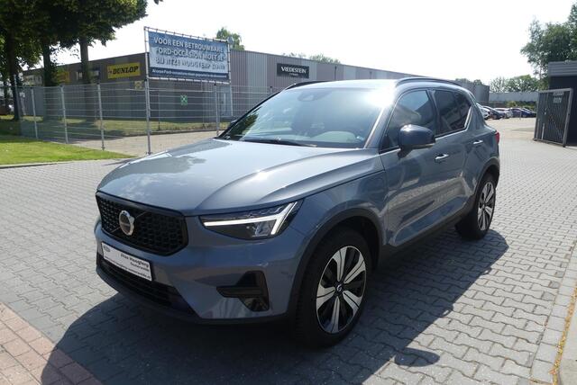 Volvo XC40 1.5 T4 Recharge R-Design FACELIFT! ADAPTIEVE CRUISE, MEMORY SEAT, HARMAN/KARDON, STOELVERWARMING, CLIMA, NAVI, ELEK. ACHTERKLEP, 9.673KM