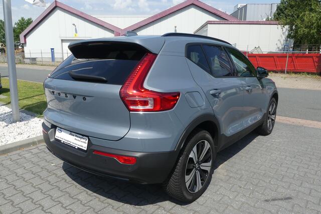 Volvo XC40 1.5 T4 Recharge R-Design FACELIFT! ADAPTIEVE CRUISE, MEMORY SEAT, HARMAN/KARDON, STOELVERWARMING, CLIMA, NAVI, ELEK. ACHTERKLEP, 9.673KM