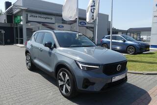 volvo-xc40-1.5-t4-recharge-r-design
