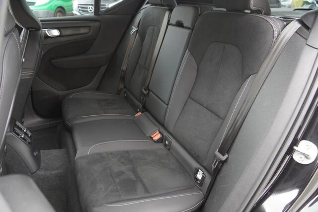 Volvo XC40 1.5 T5 Plug-in hybrid Plus Dark