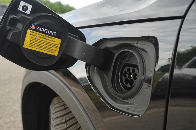 Volvo XC40 1.5 T5 Plug-in hybrid Plus Dark