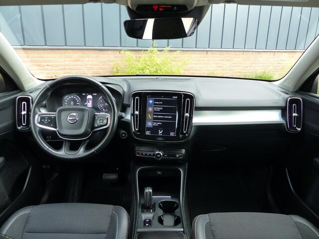 Volvo XC40 T5 AWD Momentum