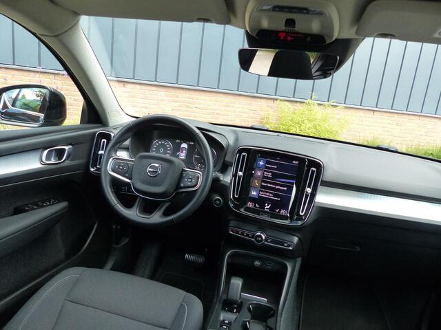 Volvo XC40 T4 Recharge Inscription Expression