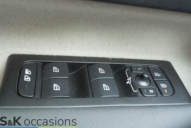 Volvo XC40 1.5 T4 Recharge Inscription 360cam HarmanKardon Leder Pano