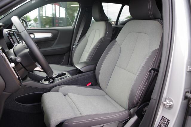 Volvo XC40 1.5 T4 Plug-in Hybrid Core Bright 211 PK, LED, Cruise Control, Climate Control, Camera, Carplay