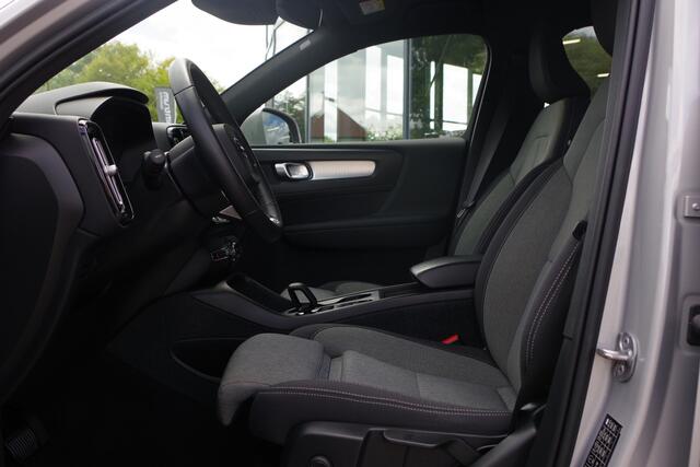 Volvo XC40 1.5 T4 Plug-in Hybrid Core Bright 211 PK, LED, Cruise Control, Climate Control, Camera, Carplay