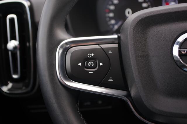 Volvo XC40 1.5 T4 Plug-in Hybrid Core Bright 211 PK, LED, Cruise Control, Climate Control, Camera, Carplay