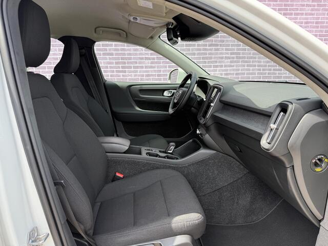 Volvo XC40 1.5 T2 Momentum | Navigatie | Camera| LED | Climate Controle | Keyless Start | DAB | Cruise Controle | Apple/Android CarPlay |