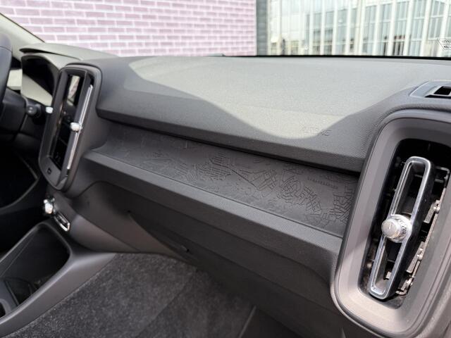 Volvo XC40 1.5 T2 Momentum | Navigatie | Camera| LED | Climate Controle | Keyless Start | DAB | Cruise Controle | Apple/Android CarPlay |