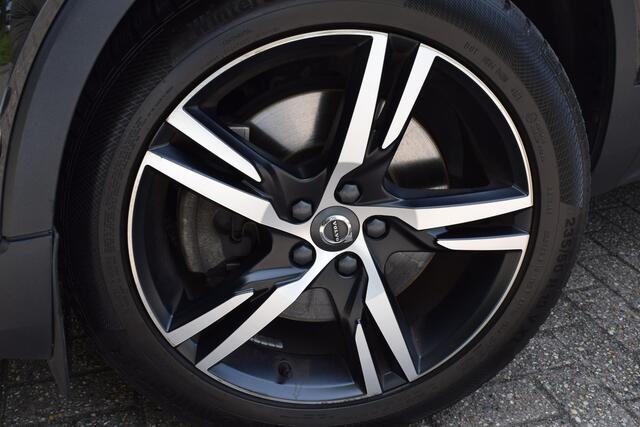 Volvo XC40 1.5 T4 Recharge R-Design