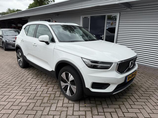 Volvo XC40 1.5 T4 Recharge 155kW/211pk DCT7 Inscription Exp. PANORAMADAK + ADAPT.CRUISE + PILOT ASSIST + EL.TREKHAAK + CAMERA + NAVI SENSUS + KEYLESS ENTRY&GO + HIGH PERF. LED + PARKSENSOREN + 18" LM-VELGEN!!