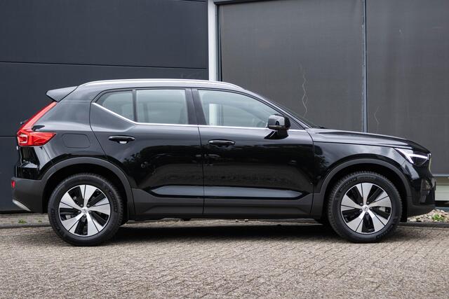 Volvo XC40 T4 Automaat Recharge Inscription | Panoramadak| Interieur voorverwarming| Adaptieve Cruise Control| Electrisch bedienbare voorstoelen|Rondomzicht Camera|Park Assist voor en Achter | Semi Electrische Trekhaak..