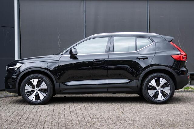 Volvo XC40 T4 Automaat Recharge Inscription | Panoramadak| Interieur voorverwarming| Adaptieve Cruise Control| Electrisch bedienbare voorstoelen|Rondomzicht Camera|Park Assist voor en Achter | Semi Electrische Trekhaak..