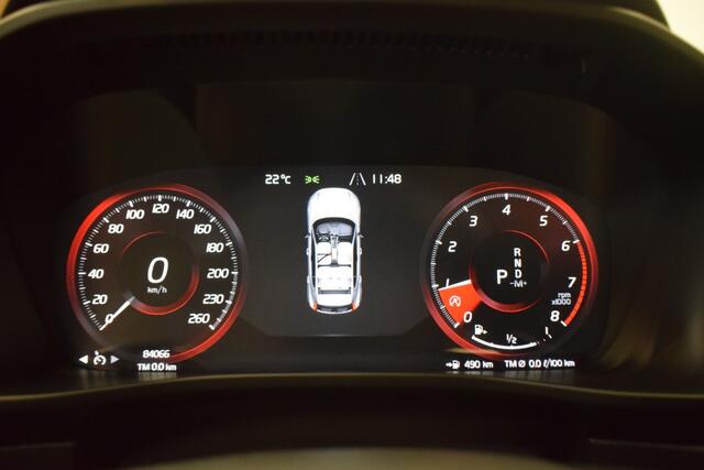 Volvo XC40 2.0 T5 250pk AUT8 AWD Inscription/ Leer/ Schuifdak/ Stoel en stuur verw./ Camera trekgewicht 2100kg