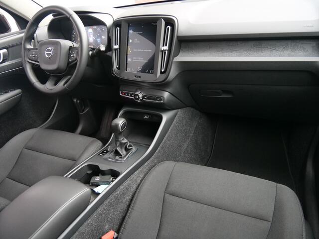 Volvo XC40 1.5 T3 157 PK Navigatie / Camera / PDC / Stoelverwarming