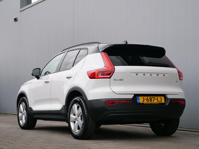 Volvo XC40 1.5 T3 157 PK Navigatie / Camera / PDC / Stoelverwarming