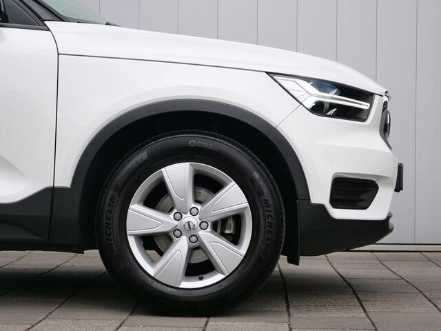 Volvo XC40 1.5 T3 157 PK Navigatie / Camera / PDC / Stoelverwarming