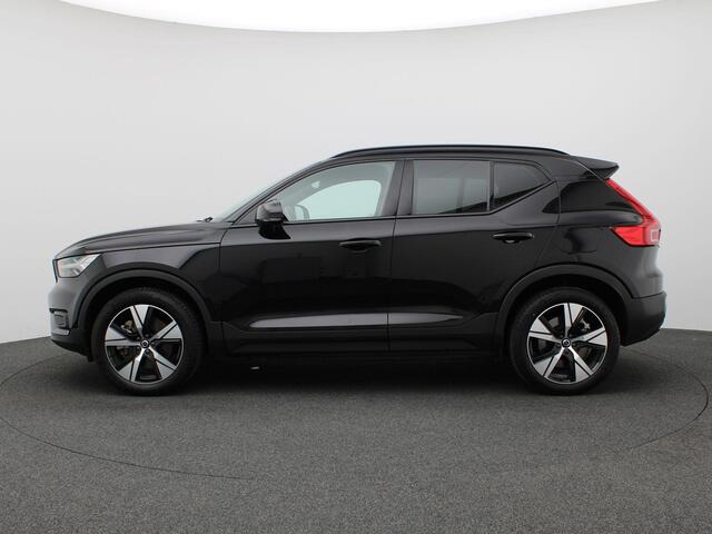 Volvo XC40 Recharge P8 AWD R-Design Elek. achterklep, Achteruitrijcamera, PDC v+a, Cruise Control, Stoelverwarming, DAB, Dodehoek Detectie, Keyless, Apple Carplay, 19" Lmv, LED